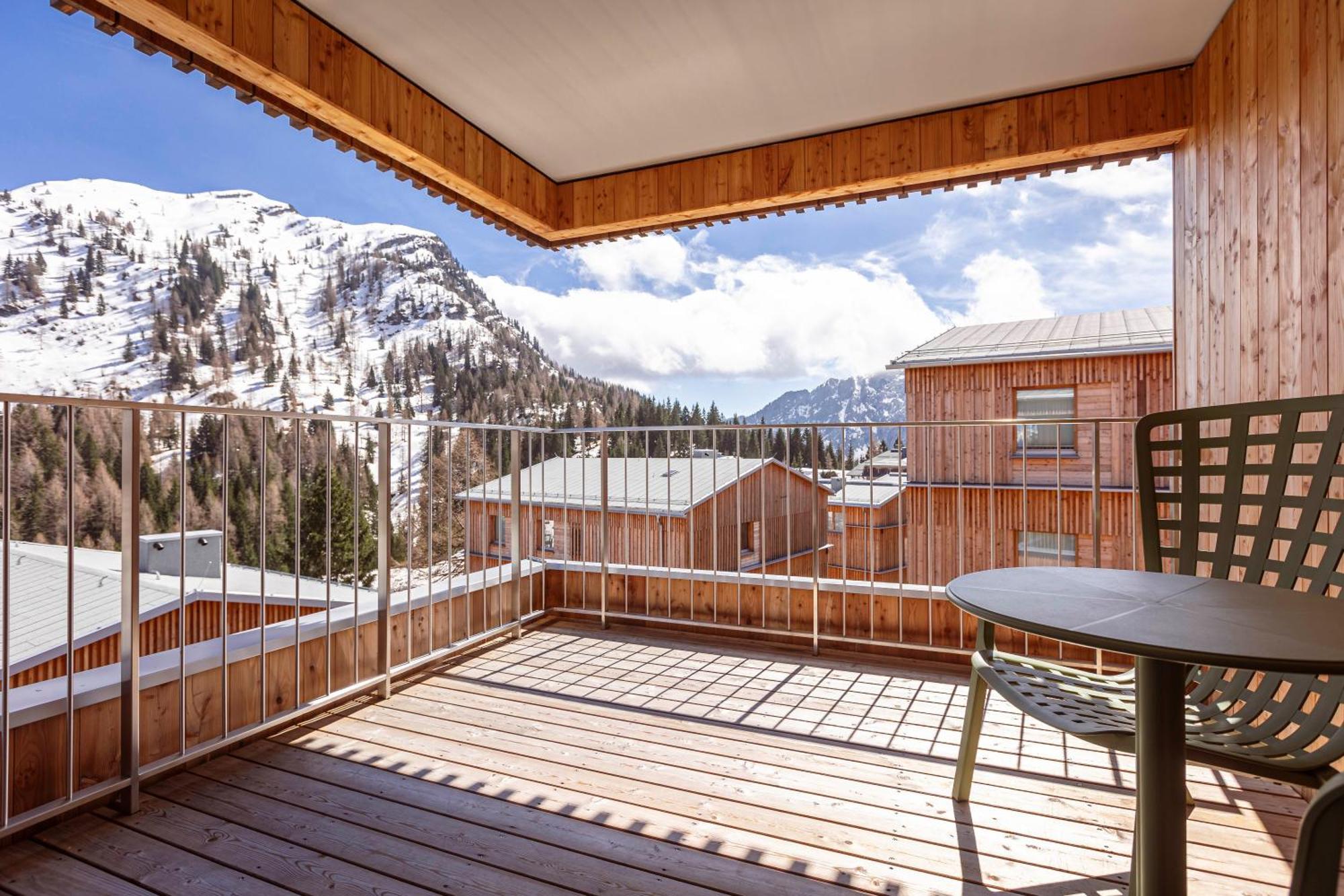 Almresort Sonnenalpe Nassfeld By Alps Resorts Buitenkant foto
