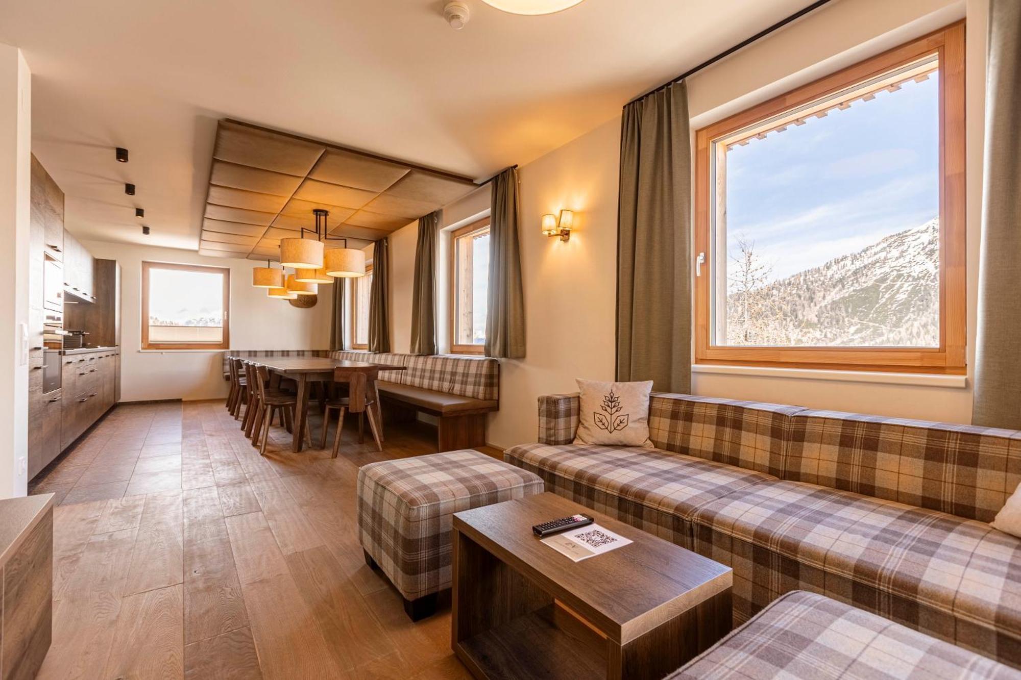 Almresort Sonnenalpe Nassfeld By Alps Resorts Buitenkant foto