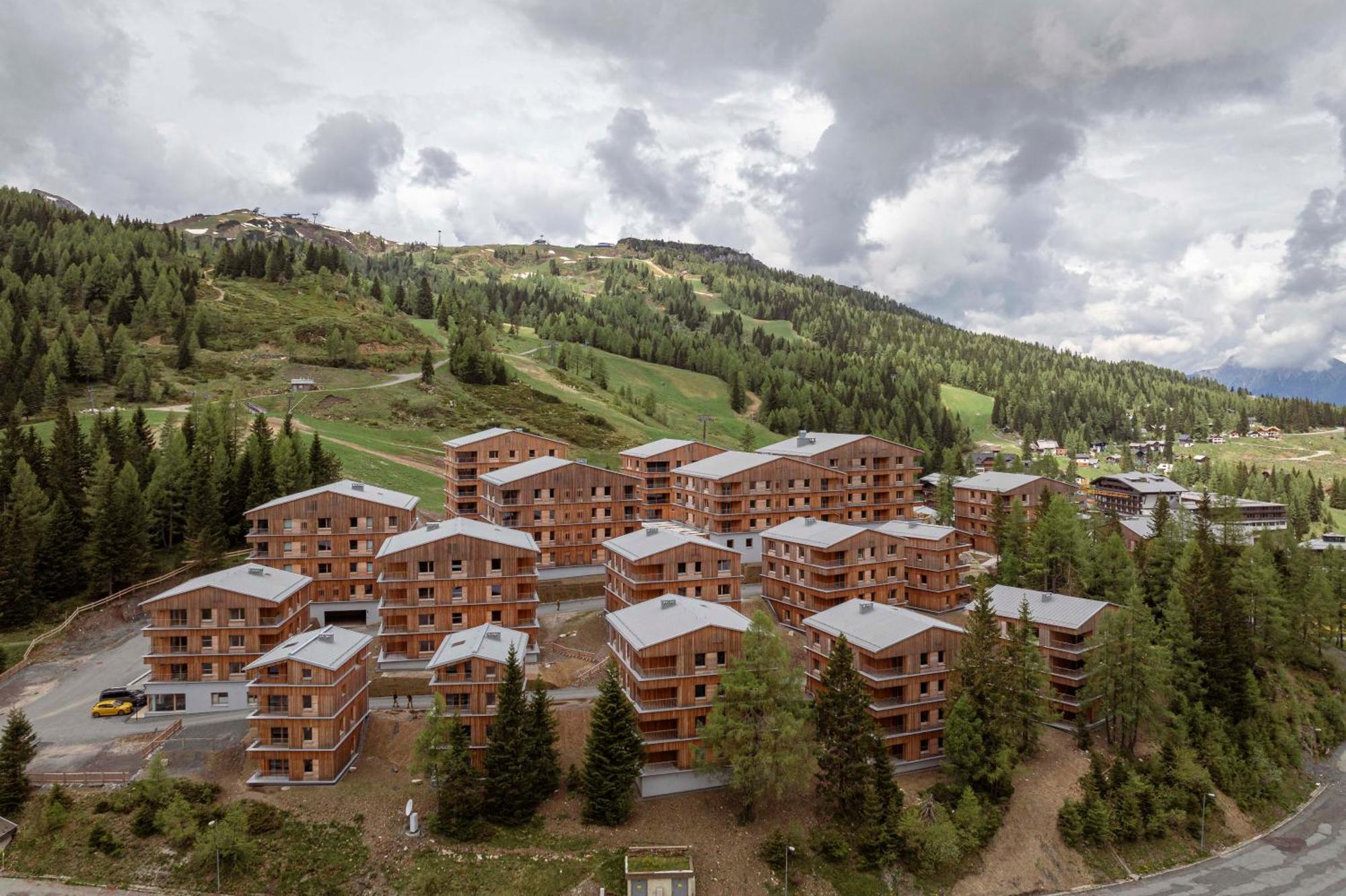 Almresort Sonnenalpe Nassfeld By Alps Resorts Buitenkant foto