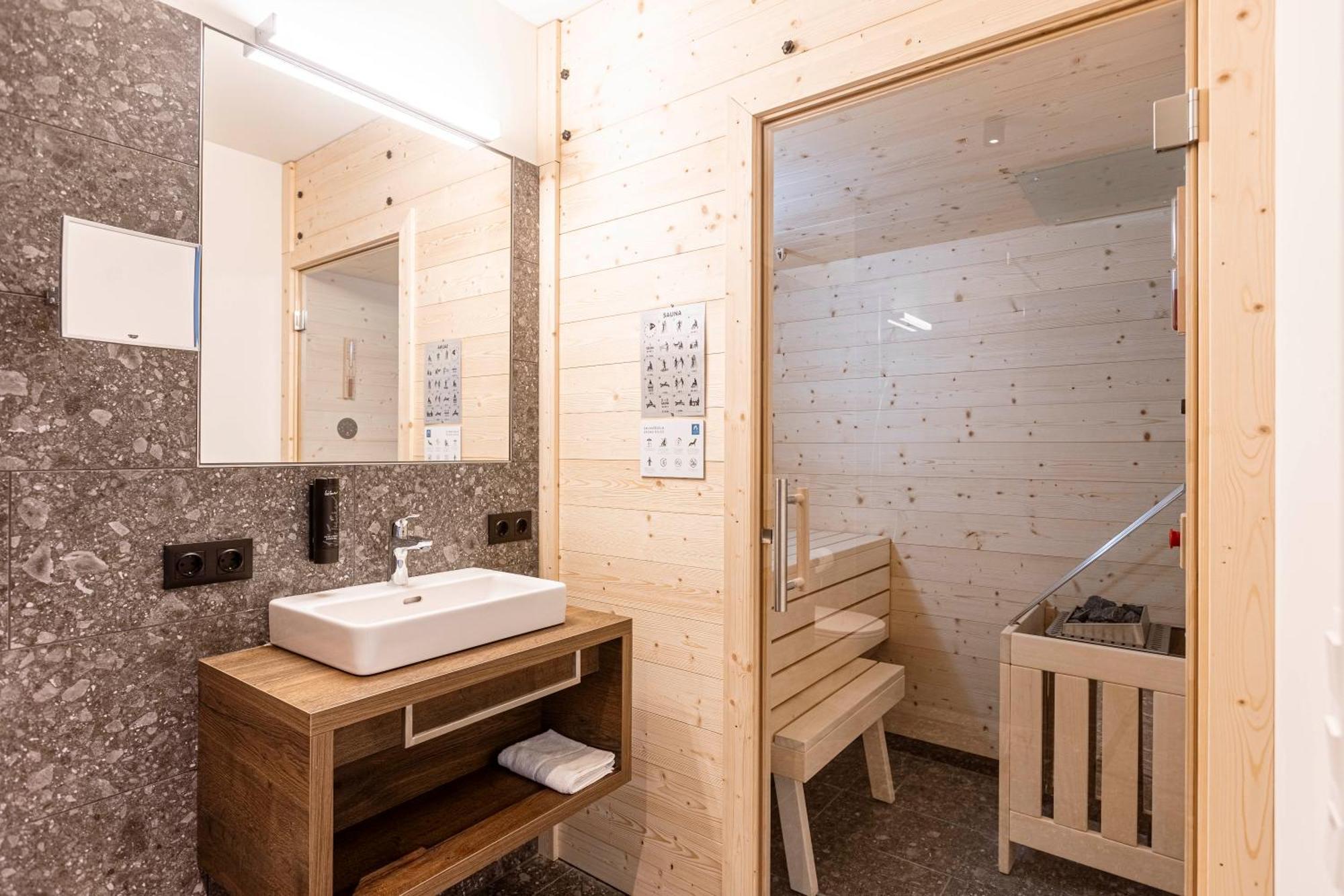 Almresort Sonnenalpe Nassfeld By Alps Resorts Buitenkant foto