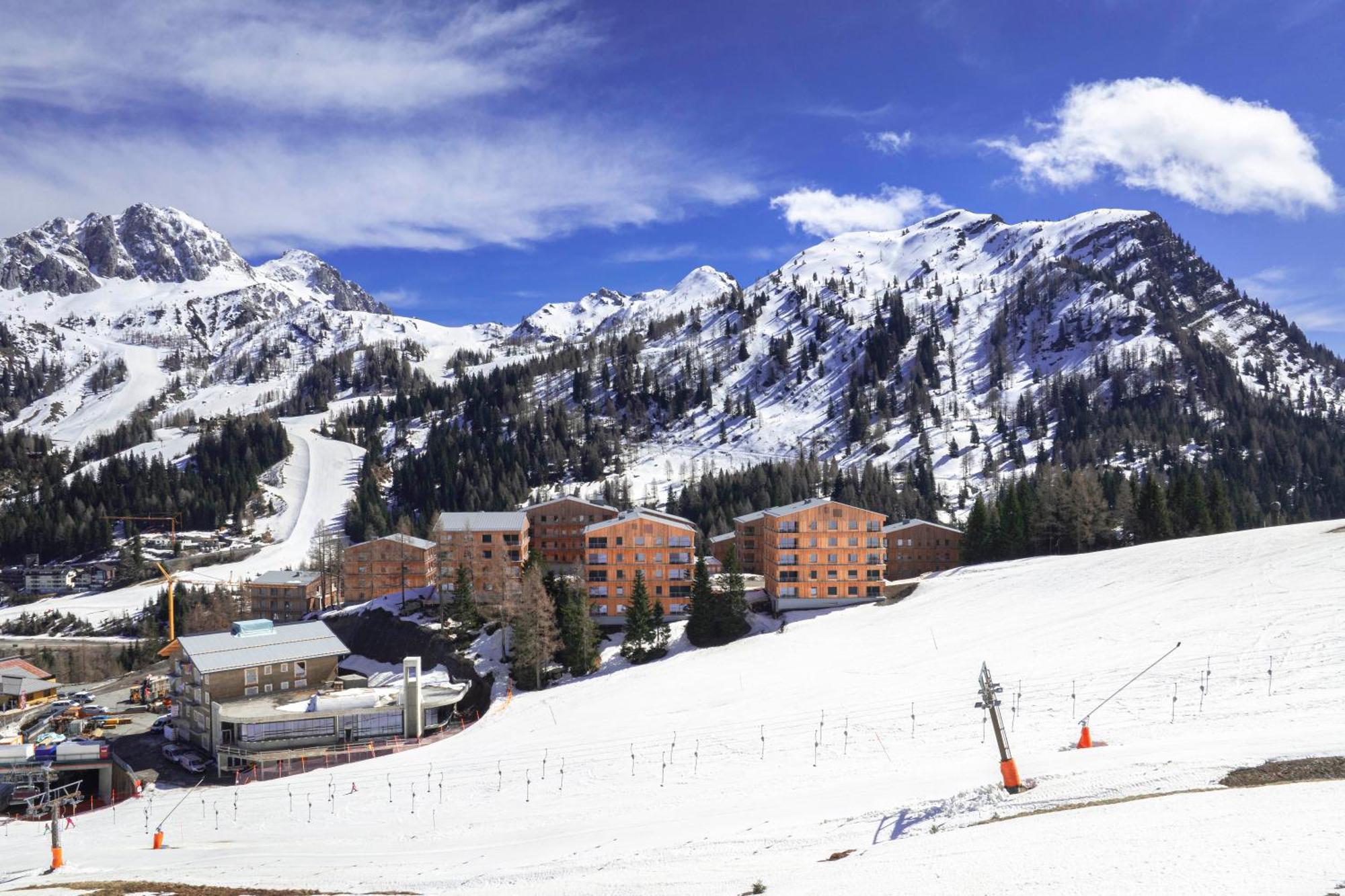 Almresort Sonnenalpe Nassfeld By Alps Resorts Buitenkant foto