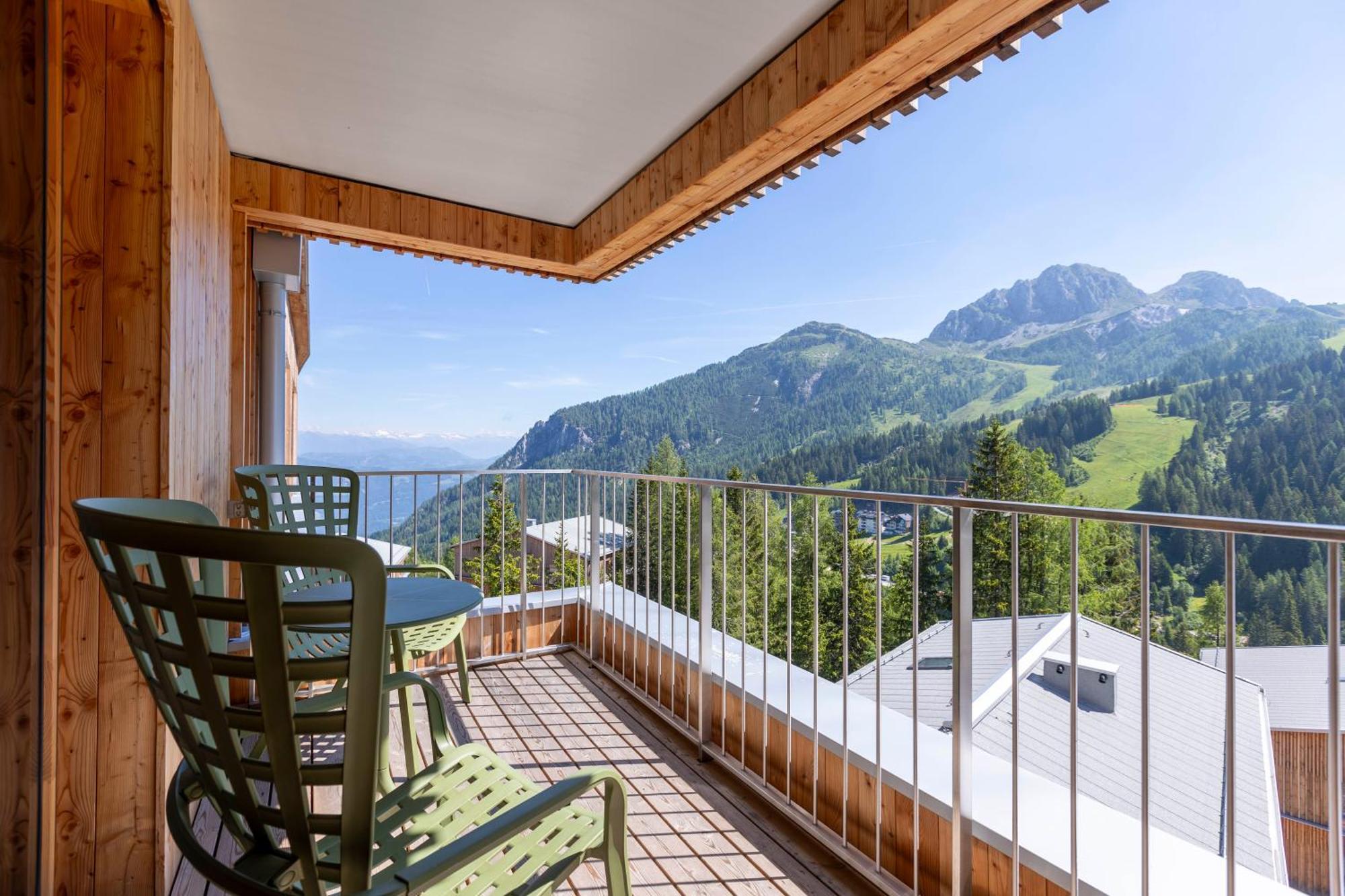 Almresort Sonnenalpe Nassfeld By Alps Resorts Buitenkant foto