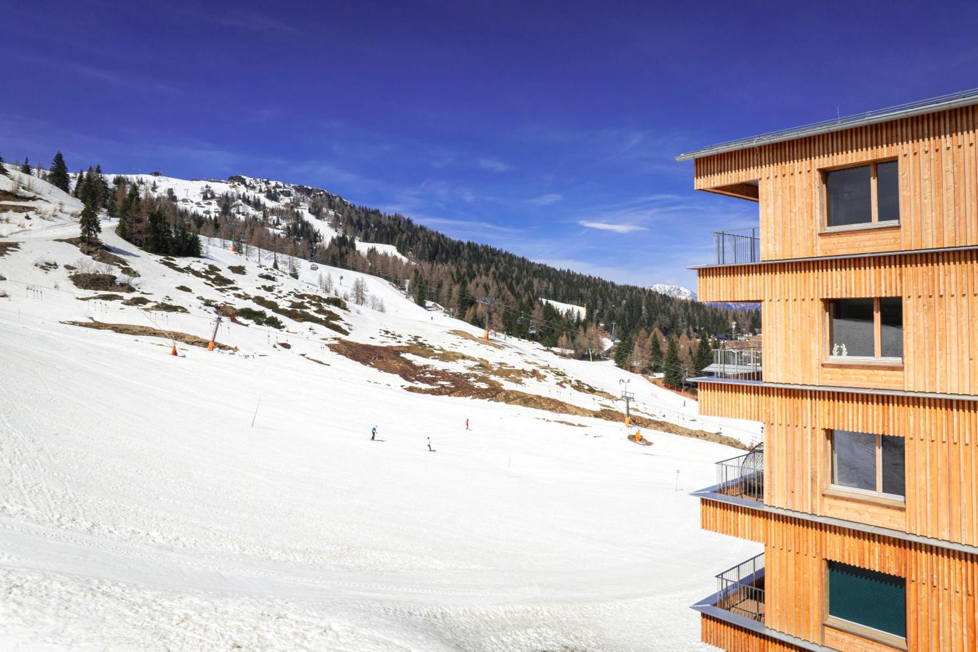 Almresort Sonnenalpe Nassfeld By Alps Resorts Buitenkant foto