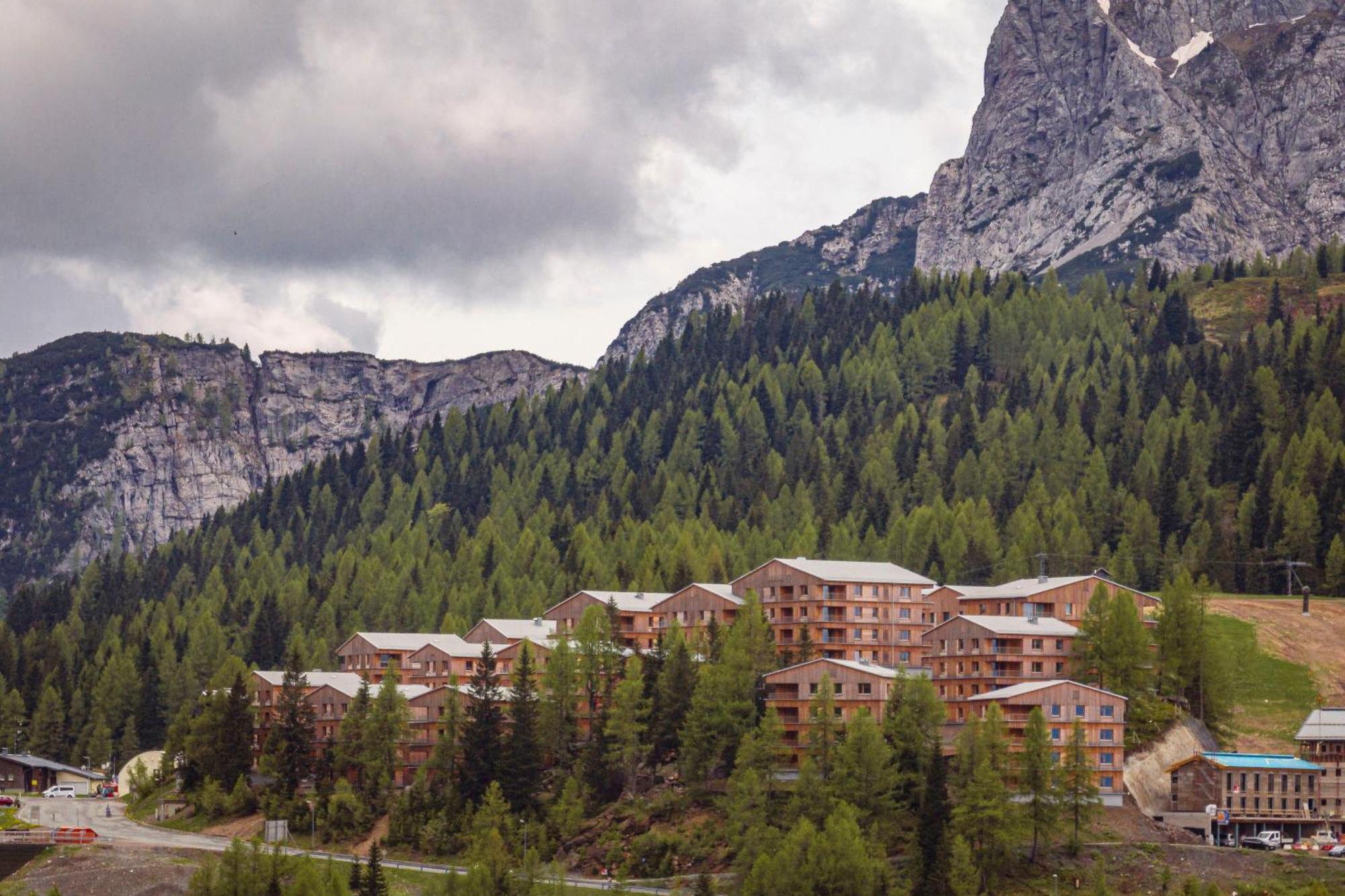 Almresort Sonnenalpe Nassfeld By Alps Resorts Buitenkant foto