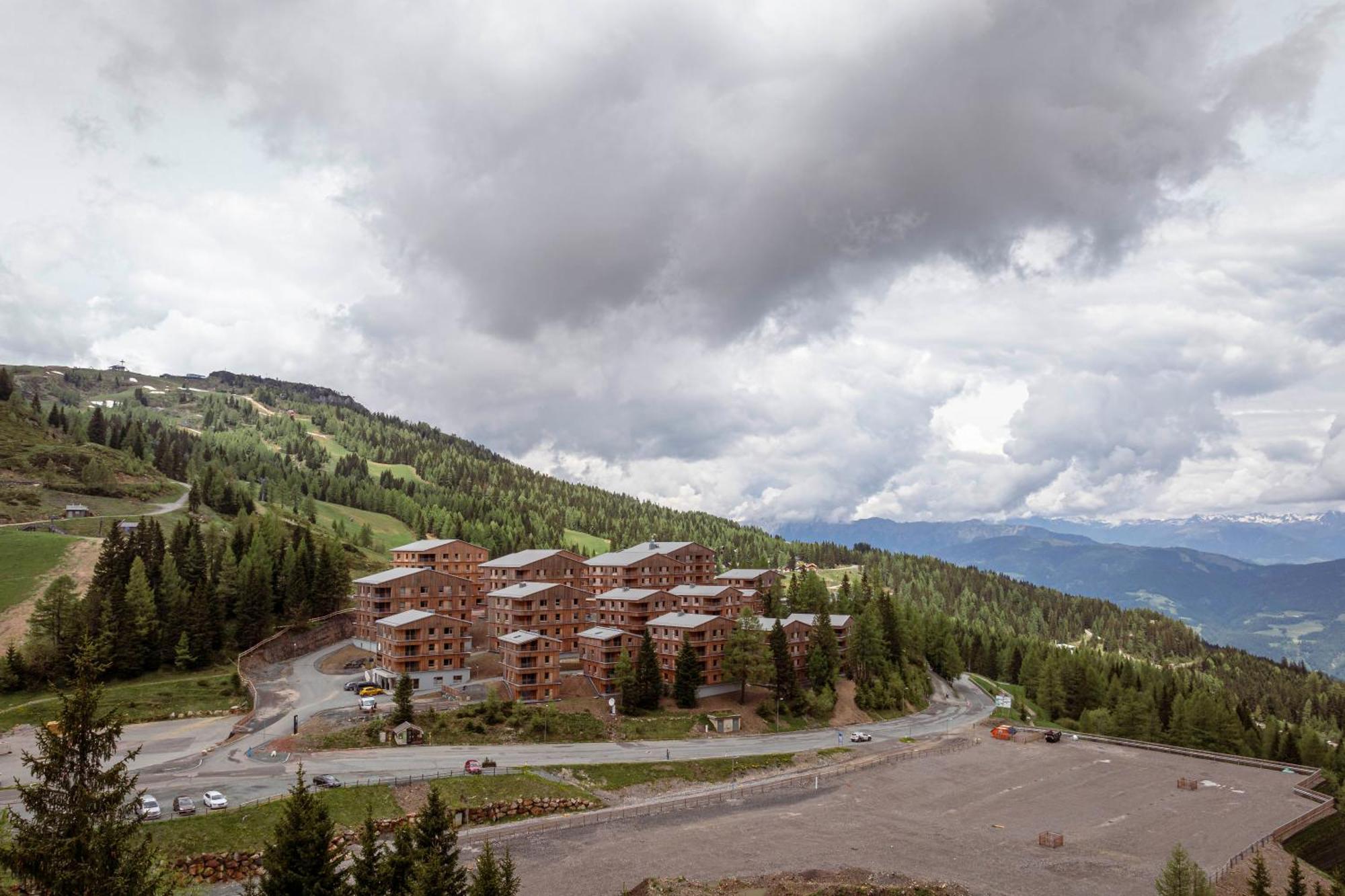 Almresort Sonnenalpe Nassfeld By Alps Resorts Buitenkant foto